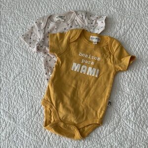 2pack Baby Bodysuits "besitos para MAMI" 6-9M